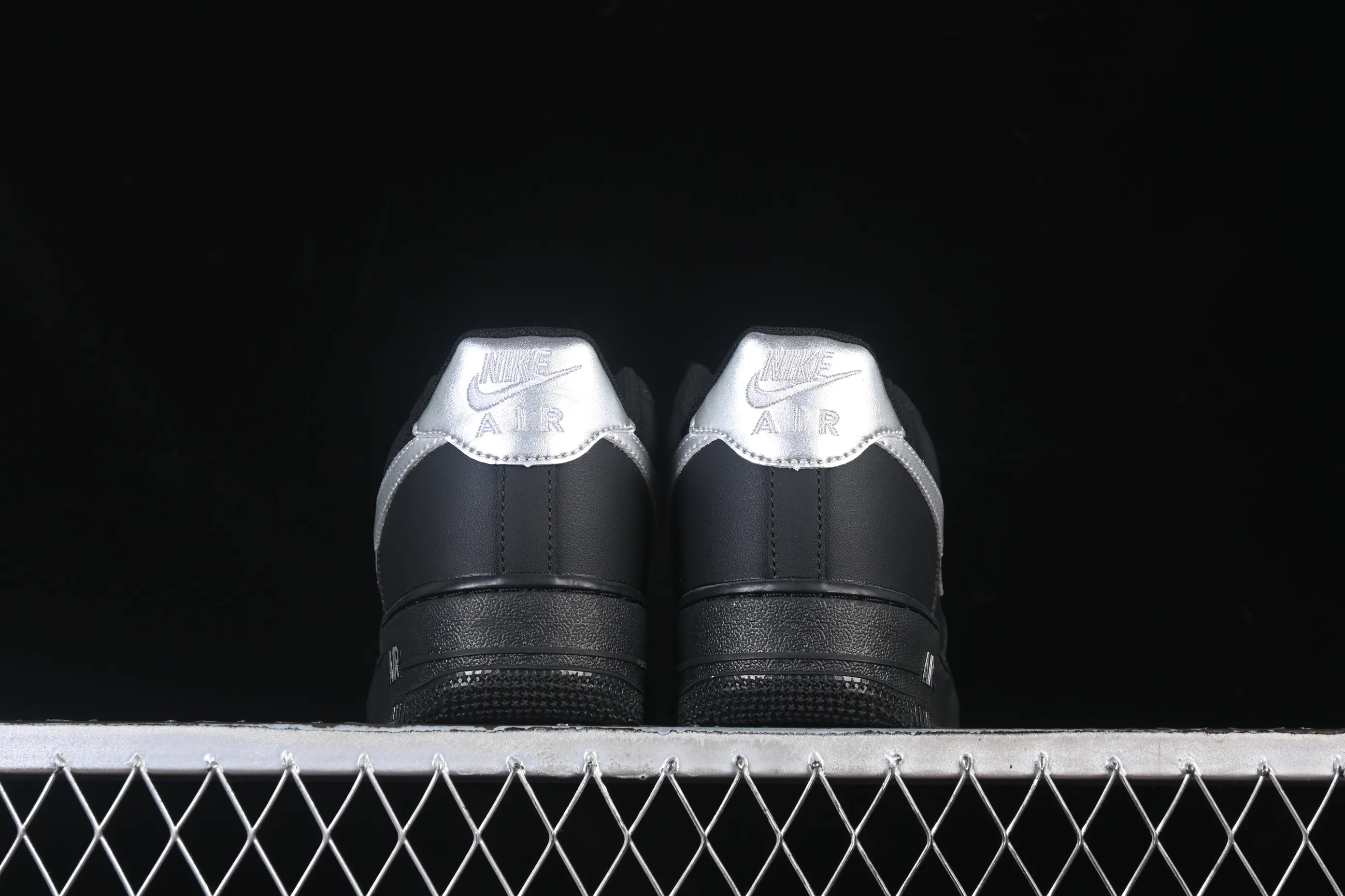 All Categories Nk Air Force 1 Air Force Series Nk Air Force 1 Low Air Force Low Nike Air Force 1'07 Low Black Silver Warrior Air Force One Low Casual Shoes ZH0316-125